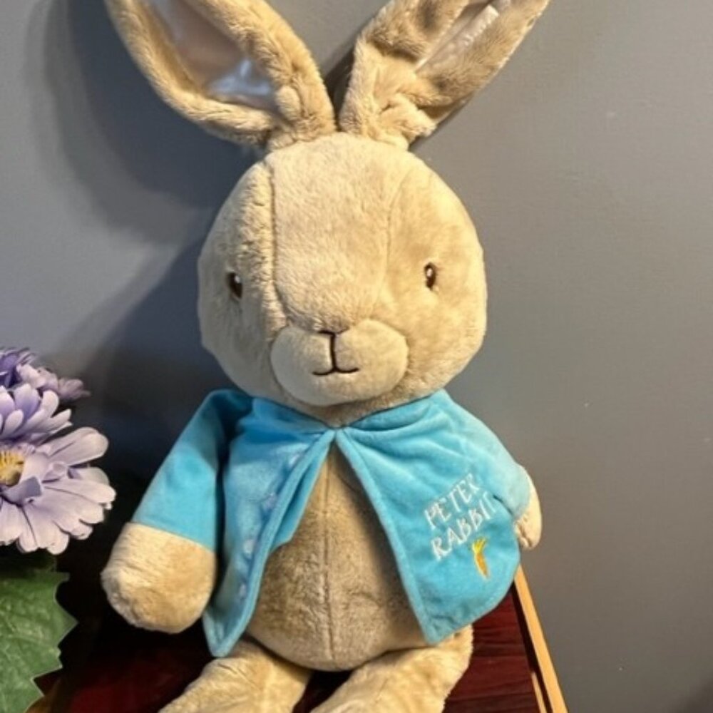 Peter Rabbit Beatrix Potter Plush teddy bear by Eden Large  22 inch vtg